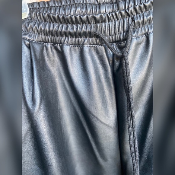 Synthetic Leather insulated joggers - Picture 3 of 6